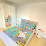 Modernes Mit Eigenem Pool Und Meerblick By Interhome * Bilice