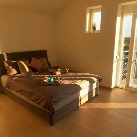 Holiday home Modernes Mit Eigenem Pool Und Meerblick By Interhome *