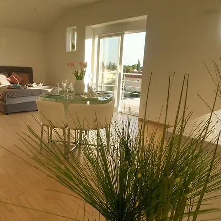 Modernes Mit Eigenem Pool Und Meerblick By Interhome Holiday home