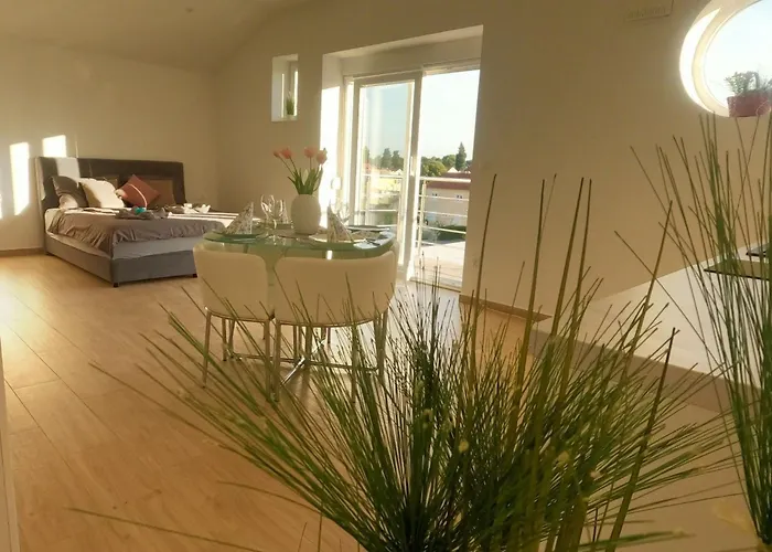 Modernes Mit Eigenem Pool Und Meerblick By Interhome Holiday home