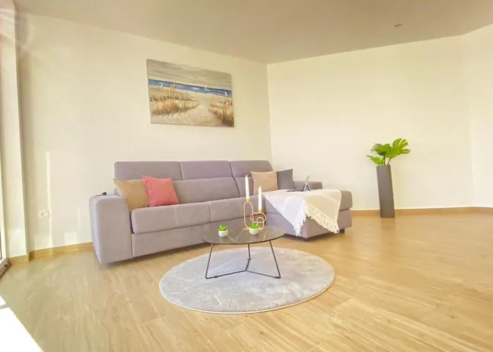 Modernes Mit Eigenem Pool Und Meerblick By Interhome * Bilice